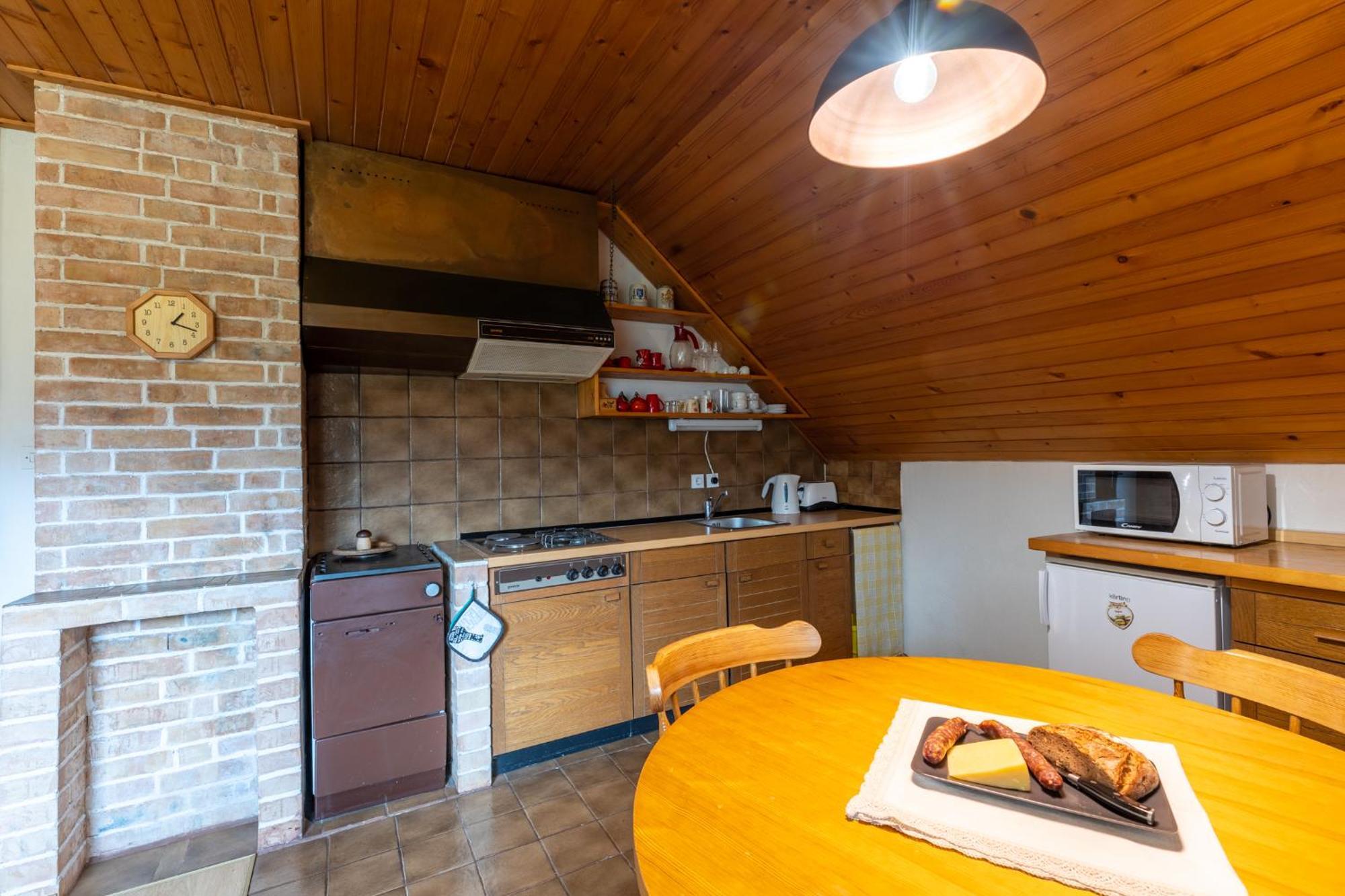 Apartments Korosec Breda بوينج المظهر الخارجي الصورة
